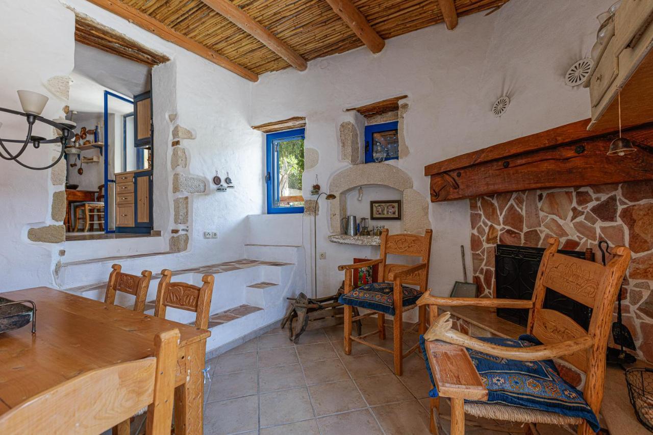Anna'S Villa In Mesi Village Agia Triada Exterior photo